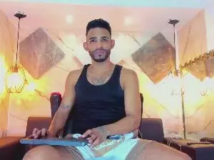 Cam4 Live Sex of dominic_max1