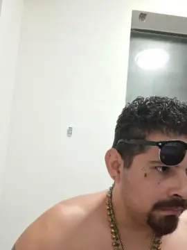 Cam4 Live Porn of Spider69