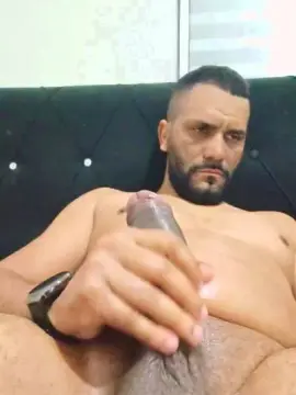 Cam4 Live Sex Cam of MorenoCafe37