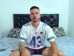 Cam4 Best Webcam of tommy_320