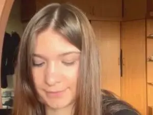 Cam4 Live Sex of FloraFurlough