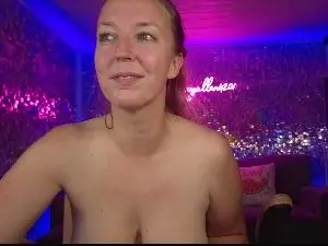 Cam4 Adult Webcam of lucyallen4201