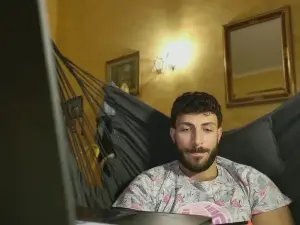 Cam4 Private Sex Chat of Mark_ariete94