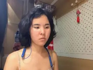 Cam4 Live Porn of KyongOubre