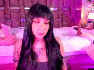 Cam4 Watch Live Sex Cams of LeiaWong_