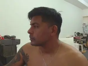 Cam4 Live Porn of Ale_mhm