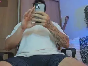 Cam4 Live Sex of alejandro_stark