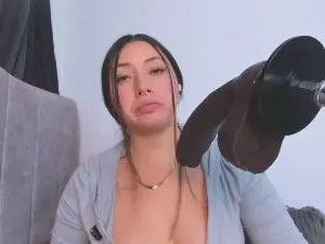 Cam4 Free Porn Cam of mariana_castro9