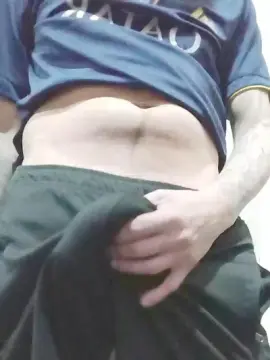 Cam4 Free Live Porn of nicko082