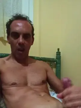 Cam4 Free Live Porn of chicoatrevido2
