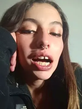 Cam4 Free Porn Cam of lamalasuerte444