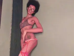 Cam4 Nude Webcam of VioletSalvatore