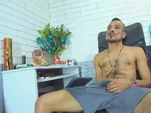 Cam4 Private Sex Chat of GeorgeBigDick