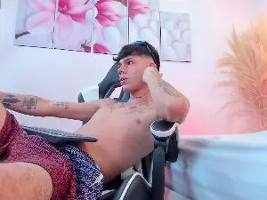 Cam4 Sex Chat of tommy_valverde