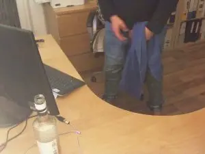 Cam4 Free Live Porn of BarefootD