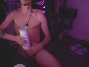 Cam4 Nude Webcam of Guizmo_08