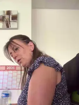 Cam4 Watch Live Sex Cams of Desiree1951