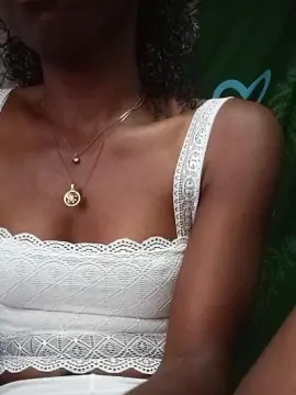 Cam4 Adult Video Chat of alexiah3