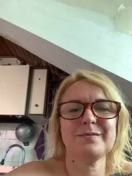 Cam4 Private Sex Chat of lucestellata