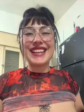 Cam4 Live Sex of Lareyni26