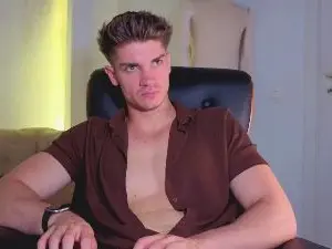 Cam4 Free Live Porn of MaxKaidenn