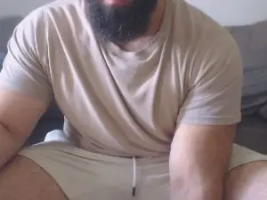 Cam4 Live Porn of Hugehairymacho