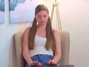 Cam4 Live Sex Cam of AidaYoakum