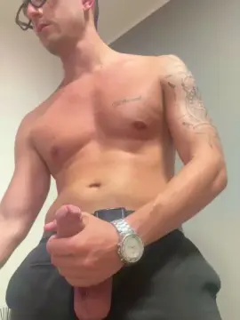 Cam4 Nude Webcam of masterboss_