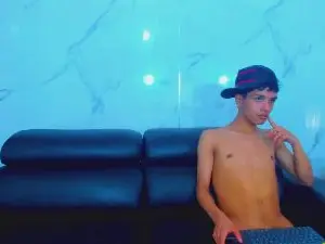 Cam4 Adult Webcam of litle_sweet_boy