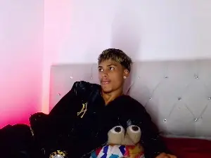 Cam4 Best Webcam of angel_foxc_