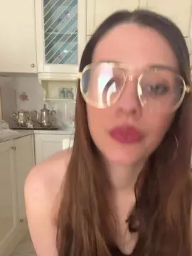Cam4 Free Live Porn of LeilaGrande