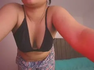 Cam4 Nude Webcam of soynereaa