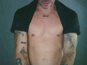 Cam4 Best Webcam of J8se