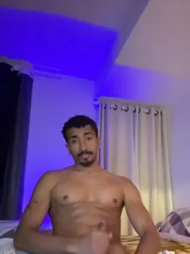 Cam4 Free Live Porn of Everton2123