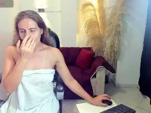 Cam4 Free Live Porn of Milf_karlye