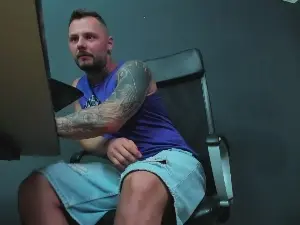 Cam4 Live Sex Cam of BrianHunts