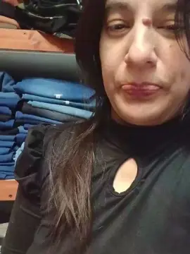 Cam4 Sex Chat of Julietaloovee