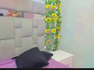 Cam4 Private Sex Chat of roselyn_arnold_