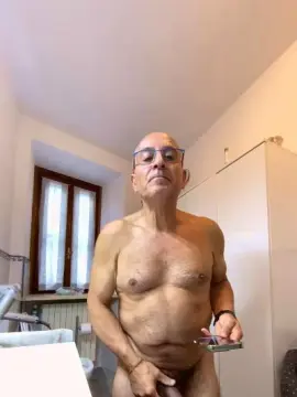 Cam4 Live Sex Cam of Milk1958