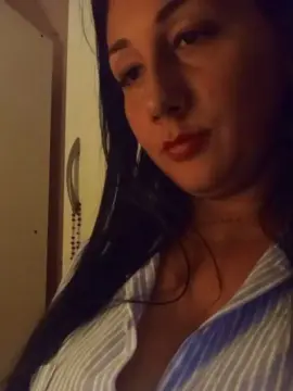 Cam4 Adult Video Chat of Lupita74