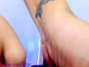 Cam4 Live Sex Cam of crystal_burbano