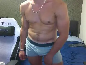 Cam4 Free Live Porn of yoloyo93