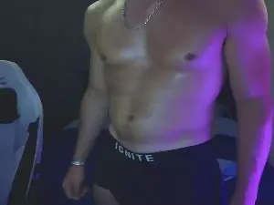 Cam4 Live Porn of yoloyo93