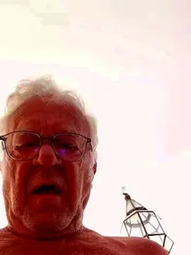 Cam4 Free Live Porn of oldviceman