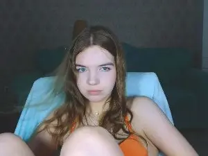 Cam4 Nude Webcam of henny_c4