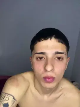 Cam4 Sex Chat of Thomikaty98