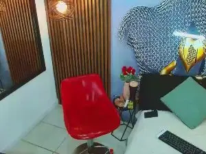 Cam4 Nude Webcam of SkinnycuteAlyer