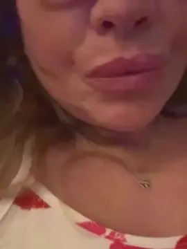 Cam4 Free Live Porn of Lucy_Louxx