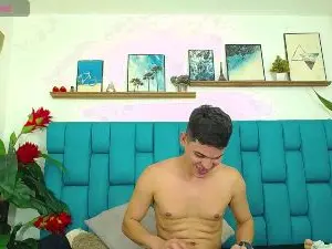 Cam4 Free Live Porn of Aroon_Angel
