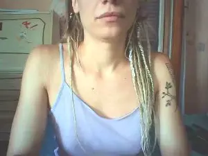Cam4 Free Live Porn of Miss_DawyRouge